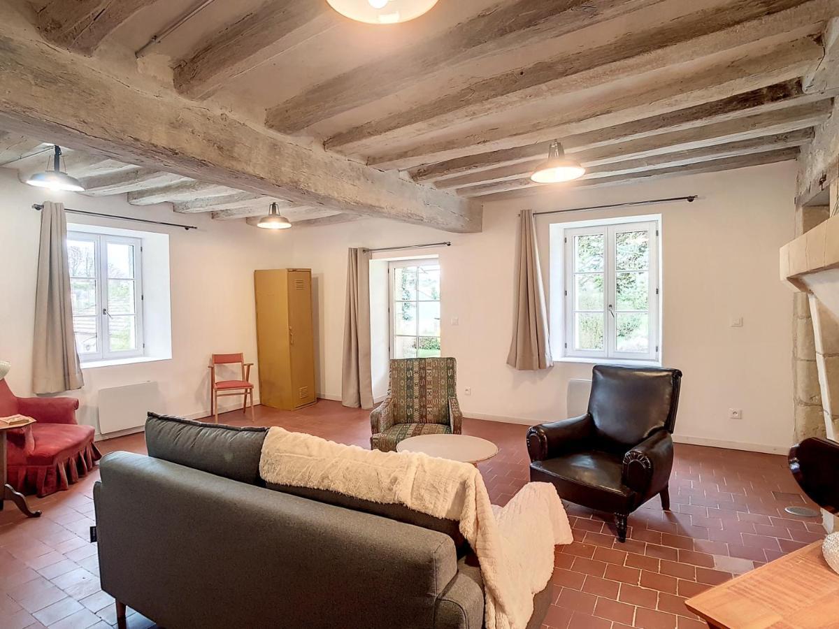 Gite Atypique Au Coeur Du Village - Beauval 5 Min Châteauvieux Exterior foto